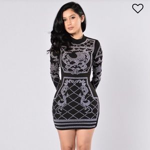 L Black Royalty Dress [FASHIONNOVA]